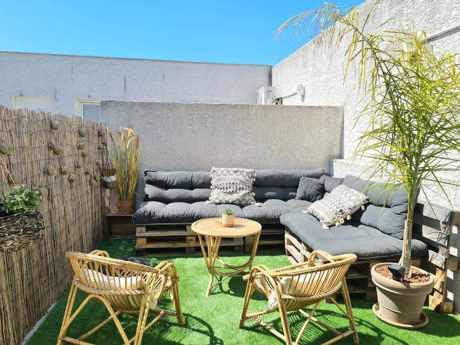 Appartcosy Emplacement Ideal Avec Terrasse & Parking Prive Nîmes Kültér fotó